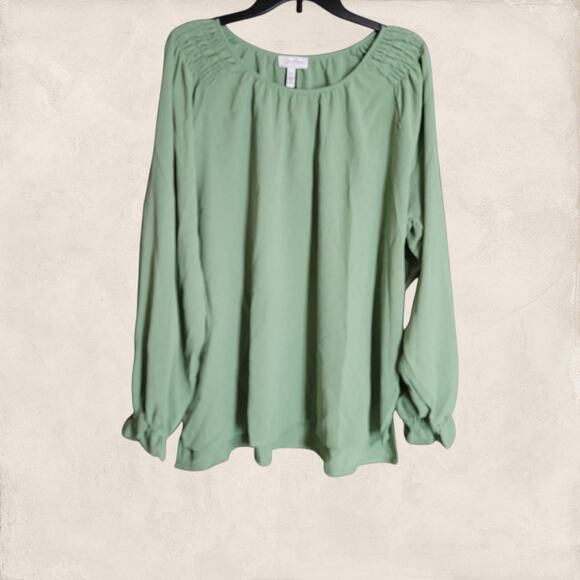 Jessica Simpson Tops - Jessica Simpson Green Ruched Shoulder Blouse  XXL
